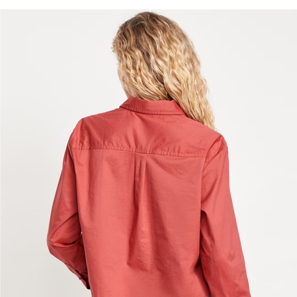 Button-Down Crop Shirt - Picture 4 of 4